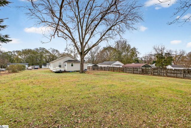 4 Caren Street, Greenville, SC 29611