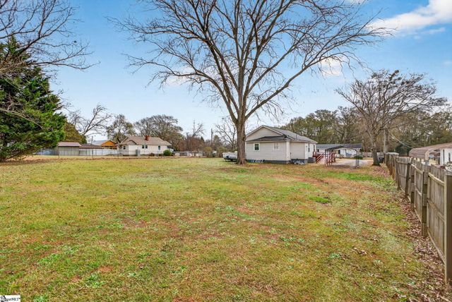 4 Caren Street, Greenville, SC 29611