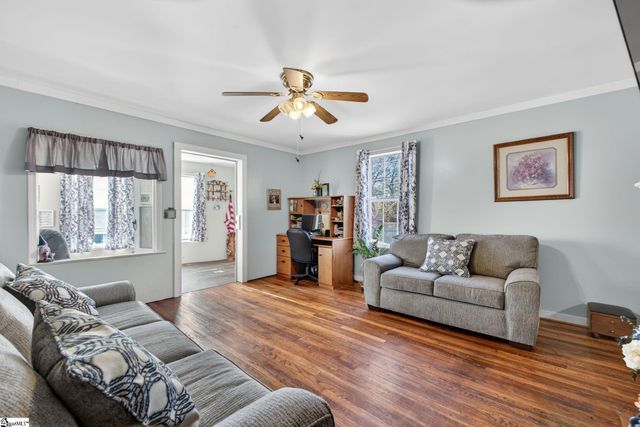 4 Caren Street, Greenville, SC 29611