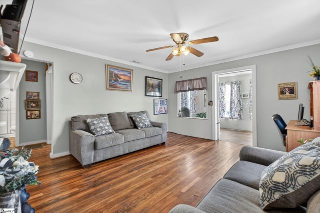 4 Caren Street, Greenville, SC 29611