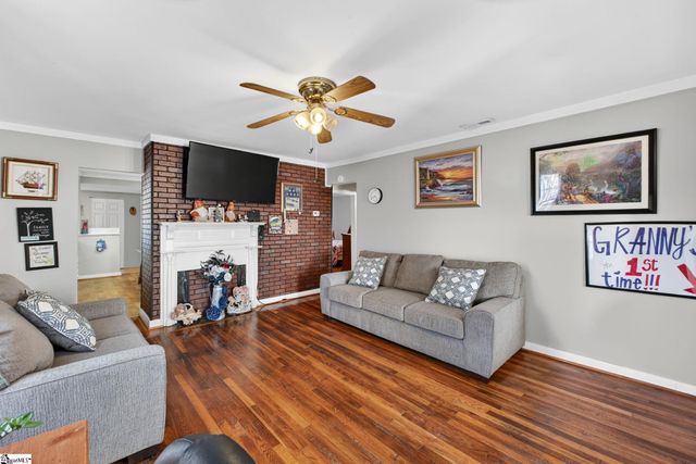 4 Caren Street, Greenville, SC 29611