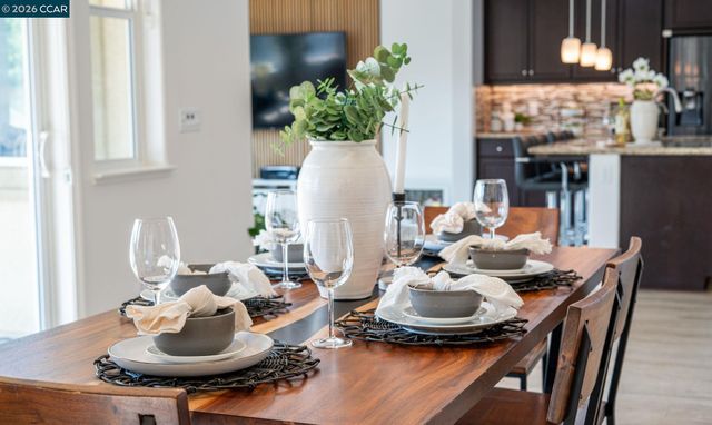 1553 S Perkins Place, Mountain House, CA 95391