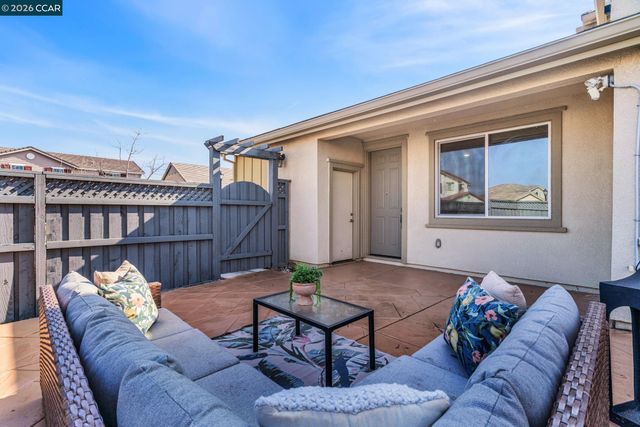 1553 S Perkins Place, Mountain House, CA 95391