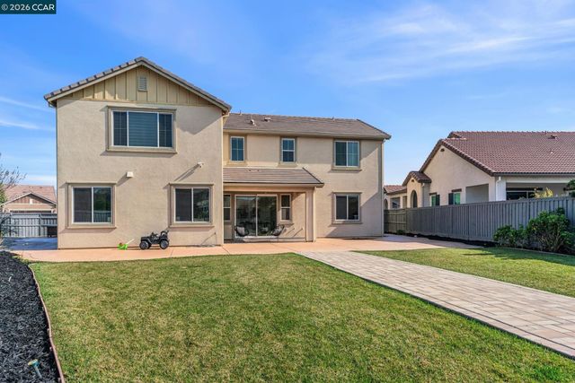 1553 S Perkins Place, Mountain House, CA 95391