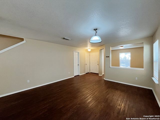 329 Agency Oaks, San Antonio, TX 78249