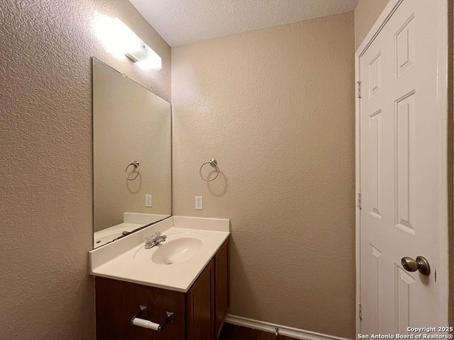 329 Agency Oaks, San Antonio, TX 78249