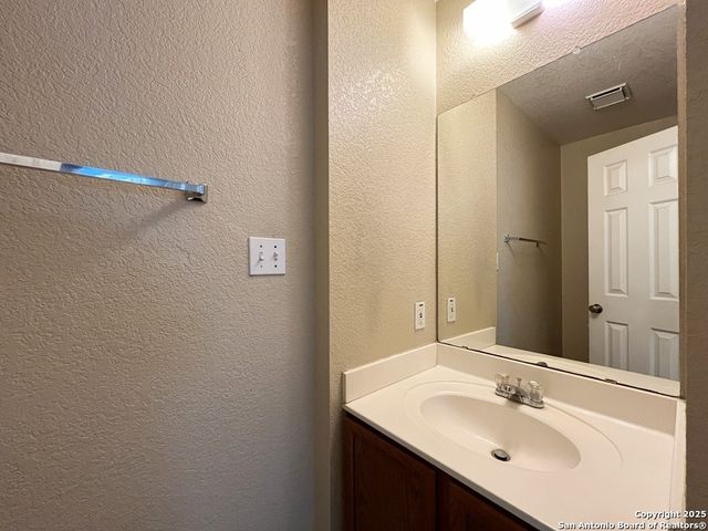 329 Agency Oaks, San Antonio, TX 78249