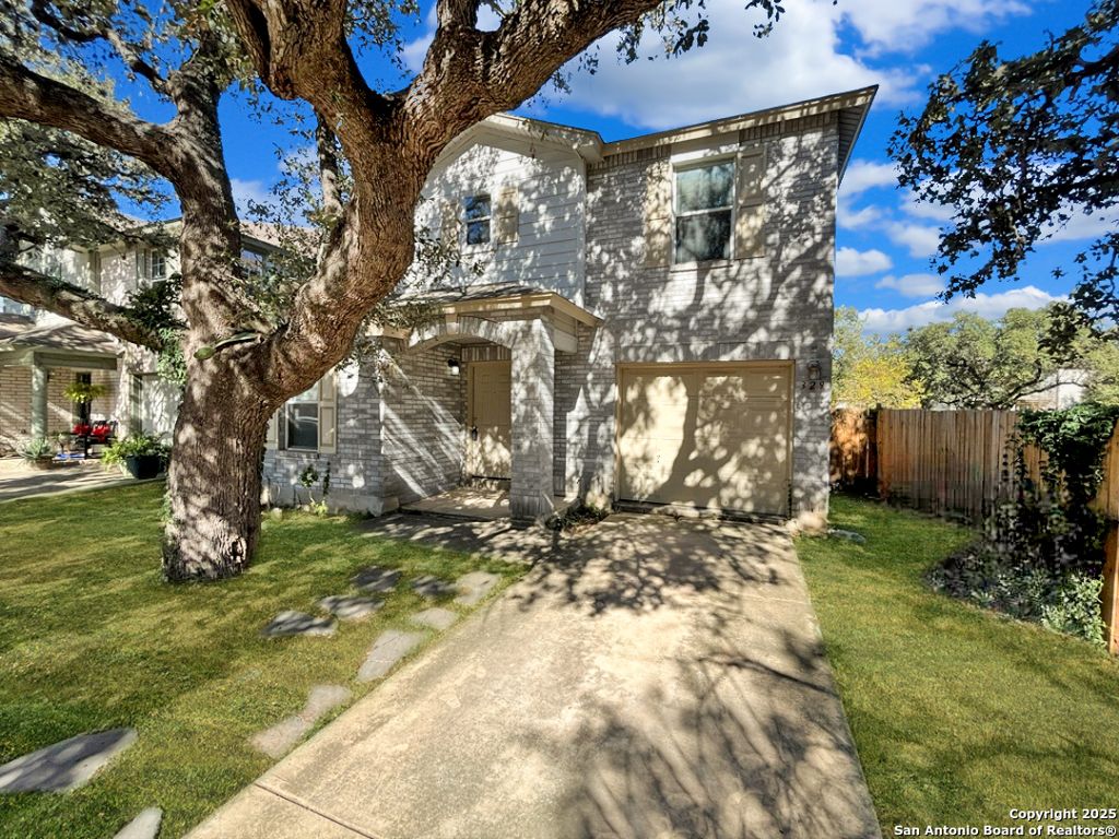 329 Agency Oaks, San Antonio, TX 78249