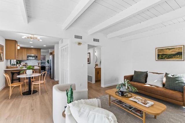 418 Via Los Arcos, San Marcos, CA 92069