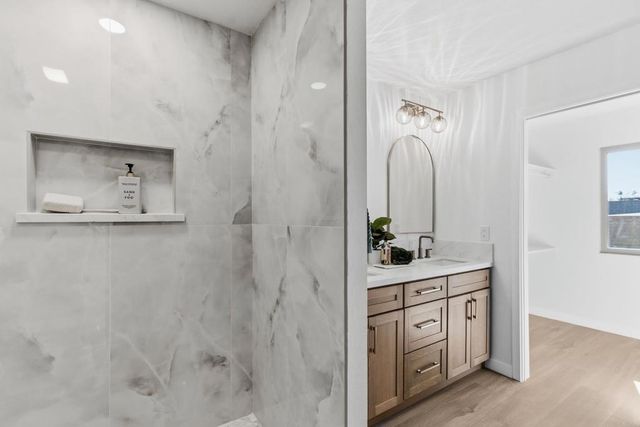 418 Via Los Arcos, San Marcos, CA 92069