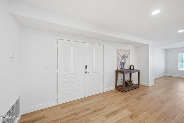 661 N AL SIEBER Road, Apache Junction, AZ 85119