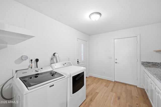 661 N AL SIEBER Road, Apache Junction, AZ 85119