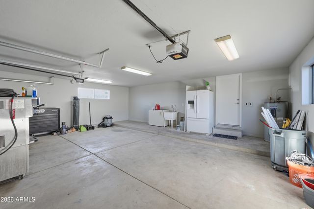 661 N AL SIEBER Road, Apache Junction, AZ 85119