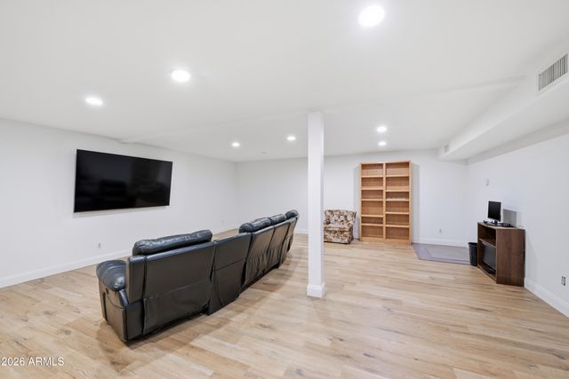 661 N AL SIEBER Road, Apache Junction, AZ 85119