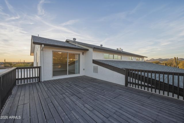 661 N AL SIEBER Road, Apache Junction, AZ 85119