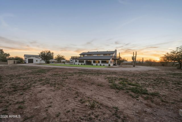 661 N AL SIEBER Road, Apache Junction, AZ 85119