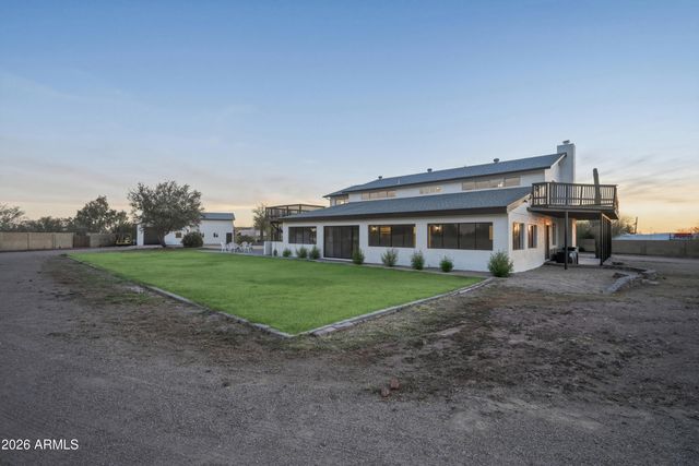 661 N AL SIEBER Road, Apache Junction, AZ 85119