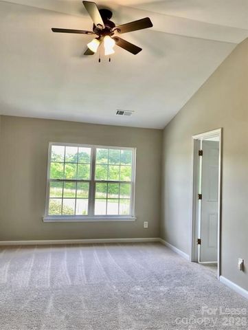 9646 Walkers Glen Drive, Concord, NC 28027