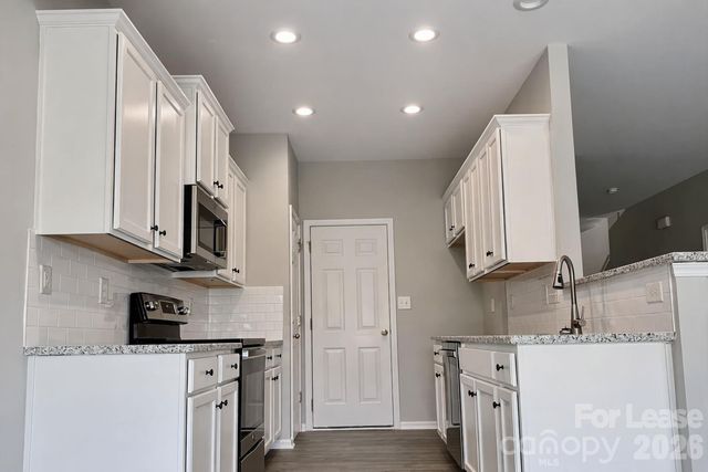 9646 Walkers Glen Drive, Concord, NC 28027