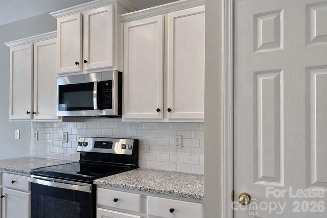 9646 Walkers Glen Drive, Concord, NC 28027