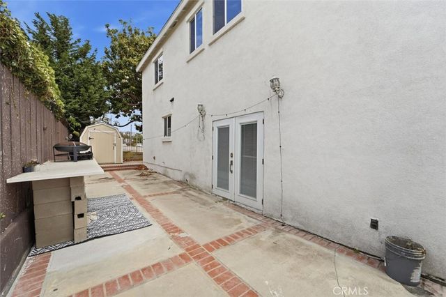 709 Warren Lane, Inglewood, CA 90302