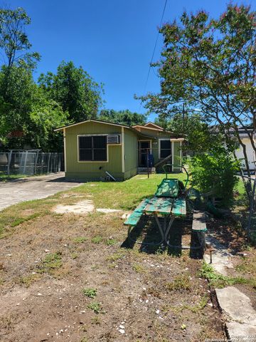 3023 W Travis, San Antonio, TX 78207