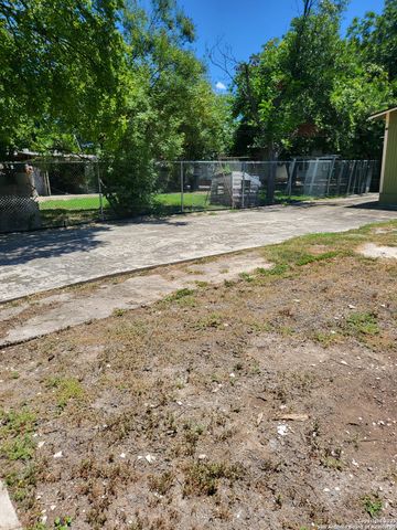 3023 W Travis, San Antonio, TX 78207