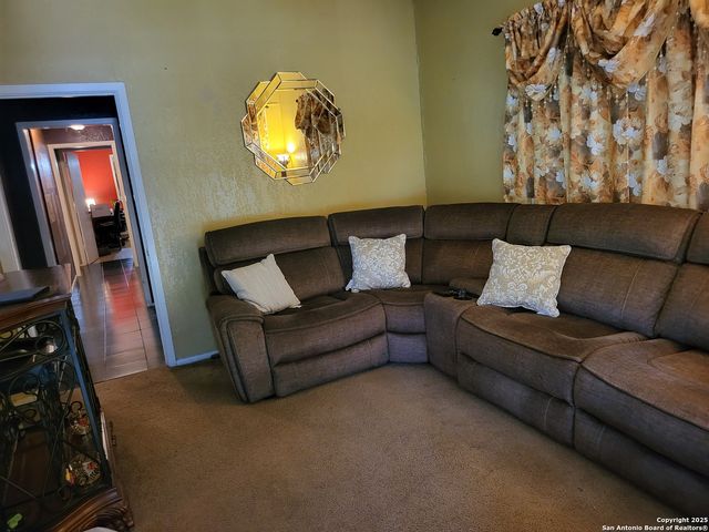 3023 W Travis, San Antonio, TX 78207