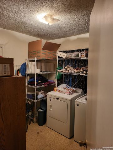 3023 W Travis, San Antonio, TX 78207