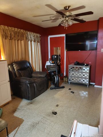 3023 W Travis, San Antonio, TX 78207