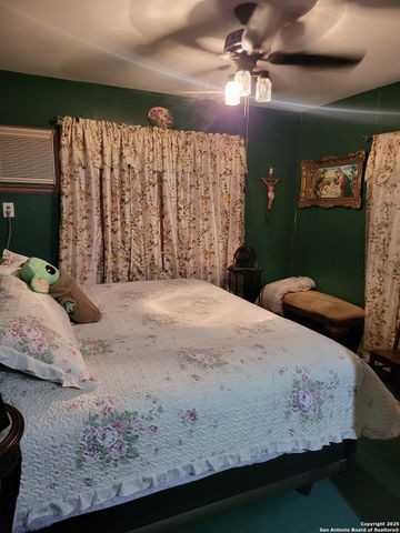 3023 W Travis, San Antonio, TX 78207