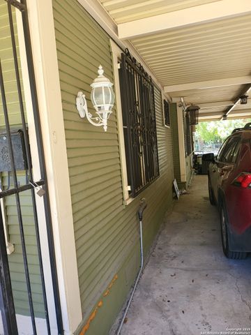 3023 W Travis, San Antonio, TX 78207