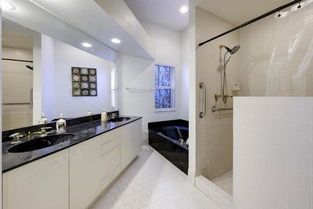 2394 SW Foxpoint Way, Palm City, FL 34990