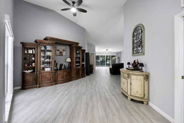 2394 SW Foxpoint Way, Palm City, FL 34990