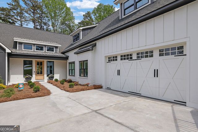 6093 Shadburn Ferry Road, Buford, GA 30518