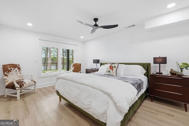 6093 Shadburn Ferry Road, Buford, GA 30518