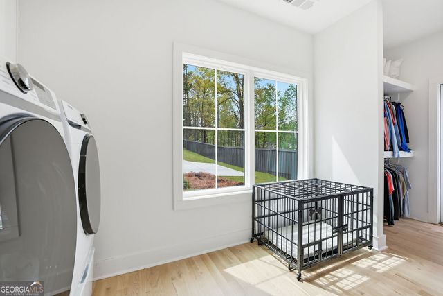 6093 Shadburn Ferry Road, Buford, GA 30518