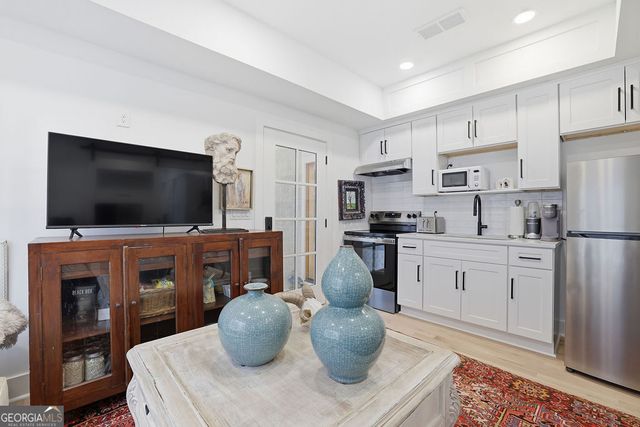 6093 Shadburn Ferry Road, Buford, GA 30518