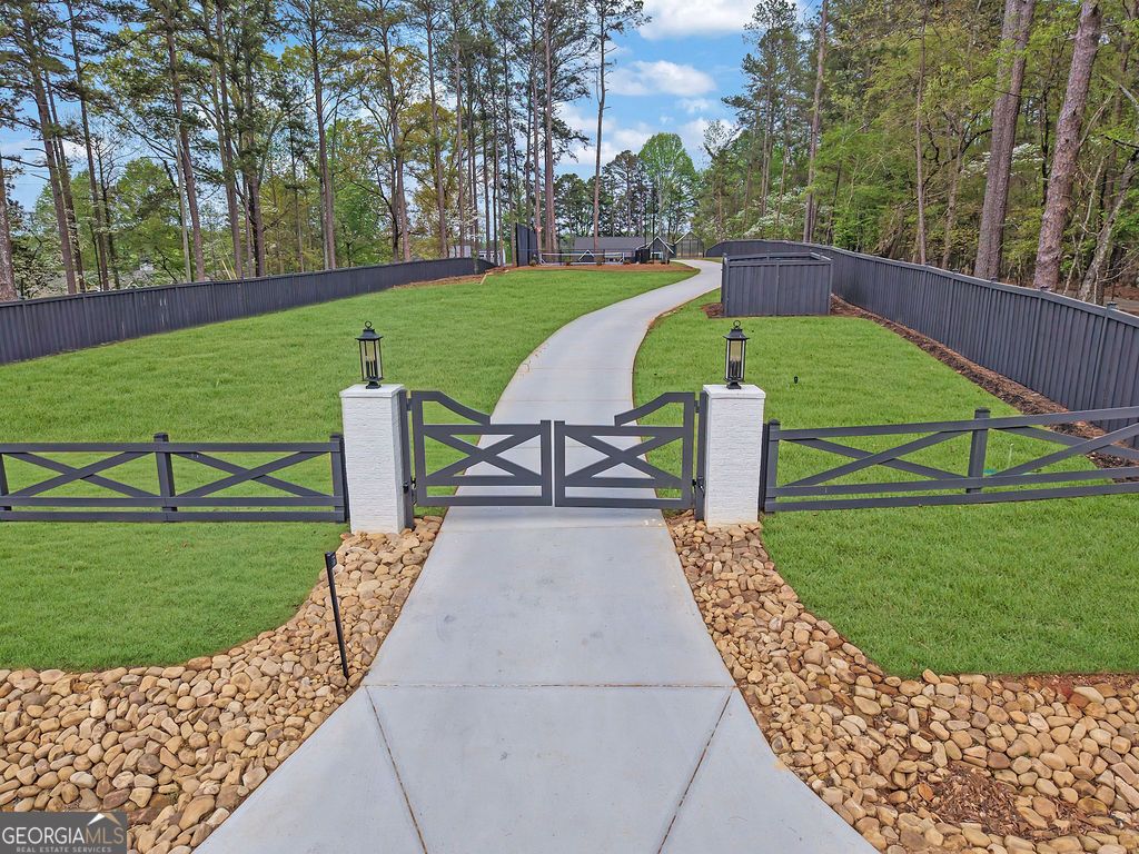 6093 Shadburn Ferry Road, Buford, GA 30518