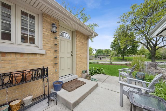 4409 Clausen Avenue 4409, Western Springs, IL 60558