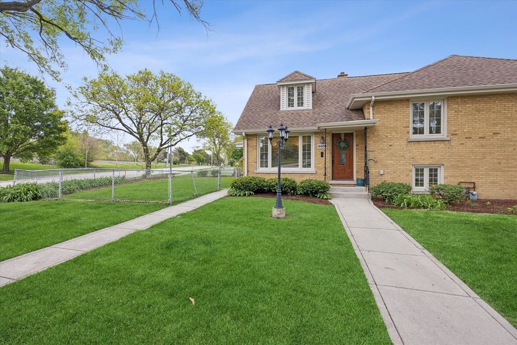 4409 Clausen Avenue 4409, Western Springs, IL 60558