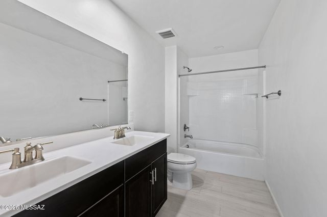 7665 S Via Casa De Campo, Tucson, AZ 85756