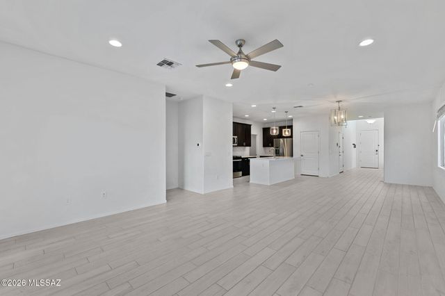 7665 S Via Casa De Campo, Tucson, AZ 85756