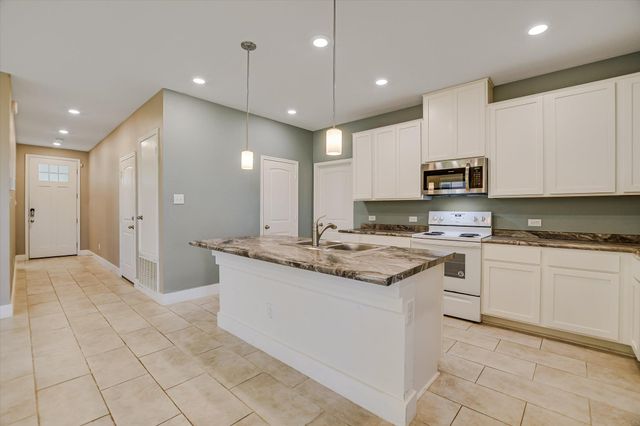 13820 Lyndon B Johnson ST, Manor, TX 78653