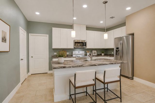 13820 Lyndon B Johnson ST, Manor, TX 78653