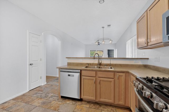8916 Oso Corridor Place NW, Albuquerque, NM 87114