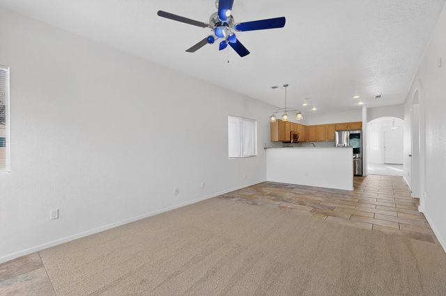 8916 Oso Corridor Place NW, Albuquerque, NM 87114