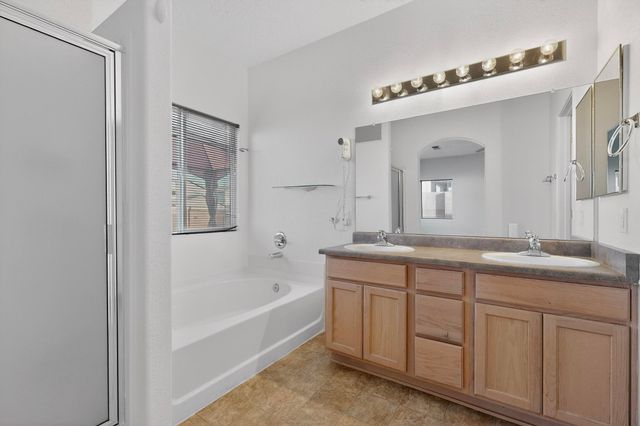 8916 Oso Corridor Place NW, Albuquerque, NM 87114