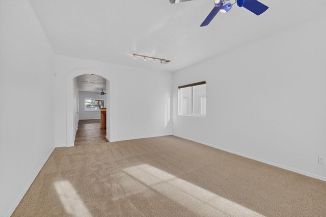 8916 Oso Corridor Place NW, Albuquerque, NM 87114