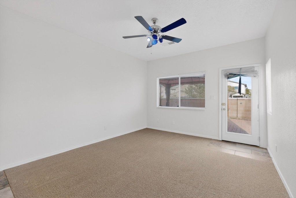 Image 17 of property listing at 8916 Oso Corridor Place NW, Albuquerque, NM 87114